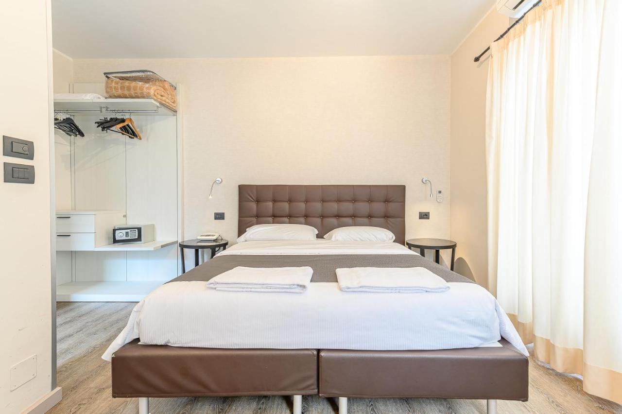 Hotel & Apartments " Perpoin " Saluzzo Exterior foto